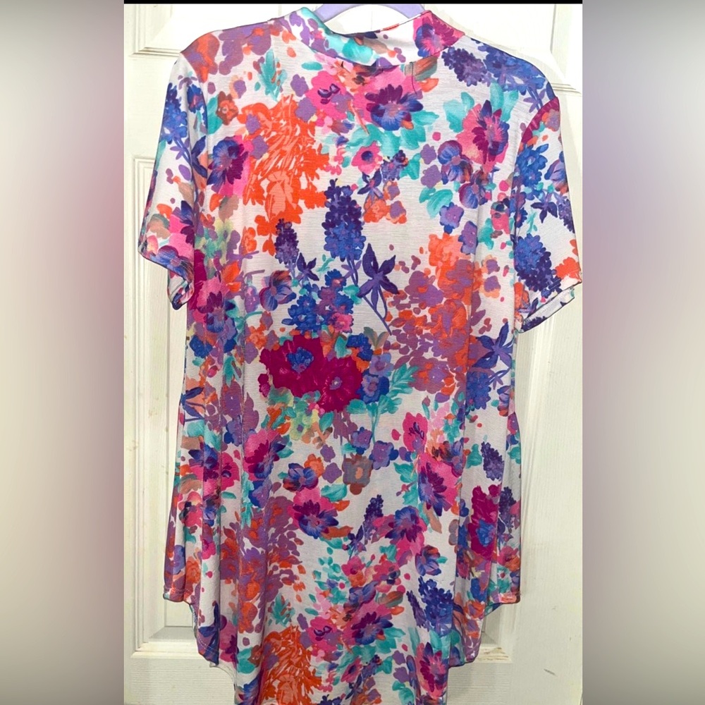 Multi colored top. - Picture 2 of 2